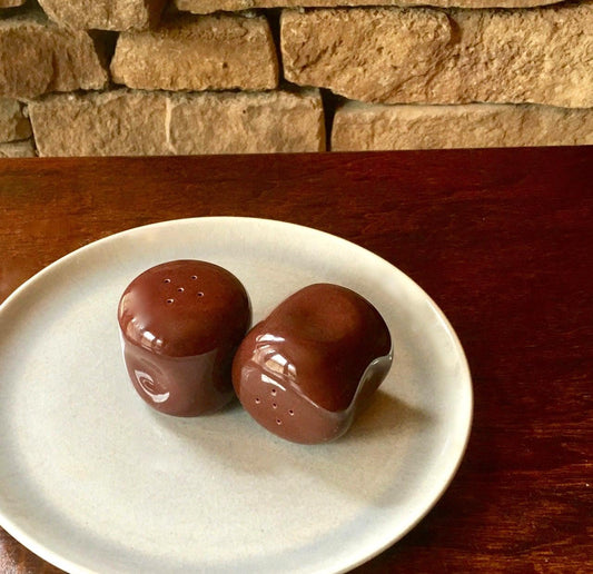 Russel Wright American Modern | Bean Brown Salt and Pepper Shakers