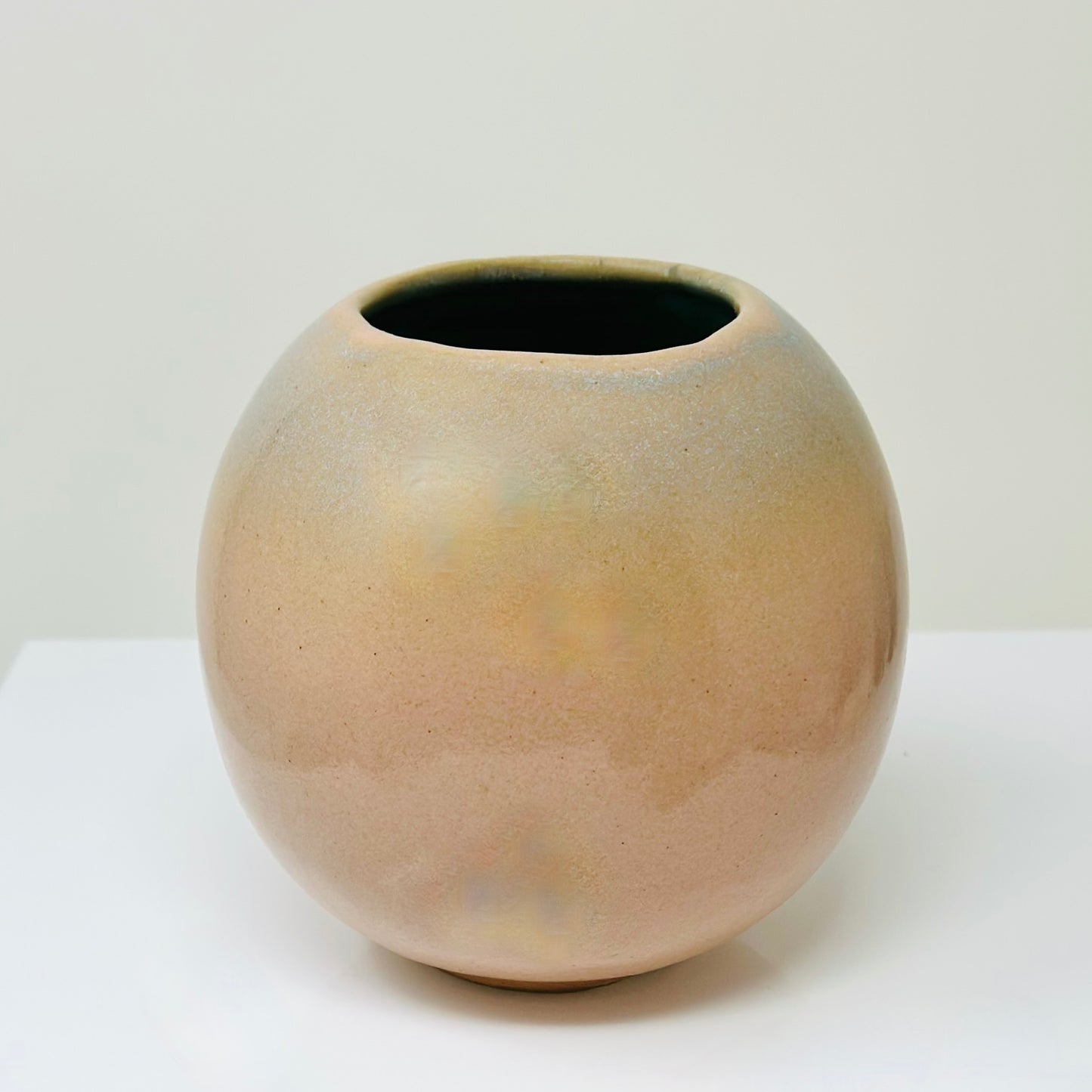 Glidden Pottery Snowball Vase